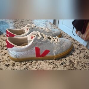 Veja White and Silver Sneakers VOLLEY LEATHER SILVER PEPPER